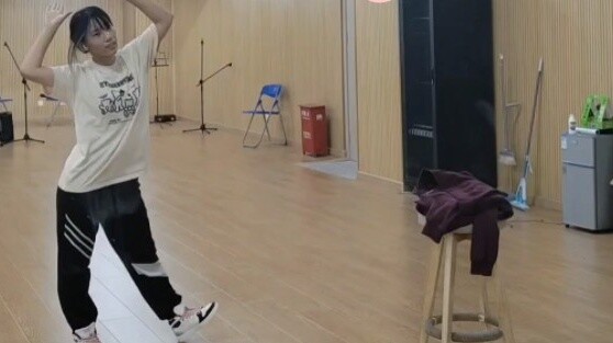 【Ling Lin】Tressen Sound Head-Dance Cover (Practice Room Version)