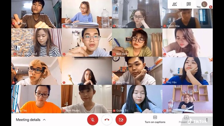 Học online bật nhạc mà quên tắt mic🙂 (Phần 1)