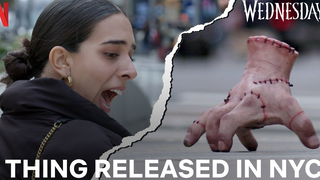 Netflix benar-benar pandai bermain! Mereka langsung menempatkan tangan aneh dari "Wednesday" ke jala