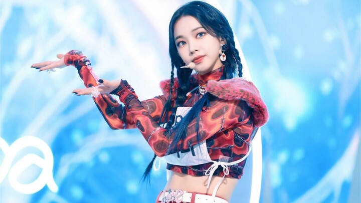 Yoo Ji-min's "Dreams Come True" 4K Live Performance on Inkigayo