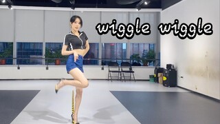 【KPOP】Dance Cover in High Heels: Hello Venus-Wiggle Wiggle