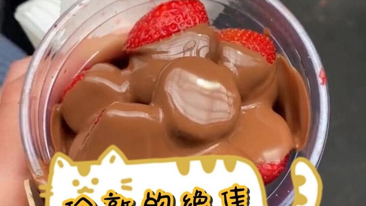 London's Exquisite Chocolate Strawberries