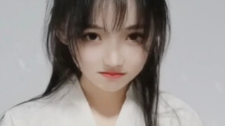 纯 狱 小 女 生