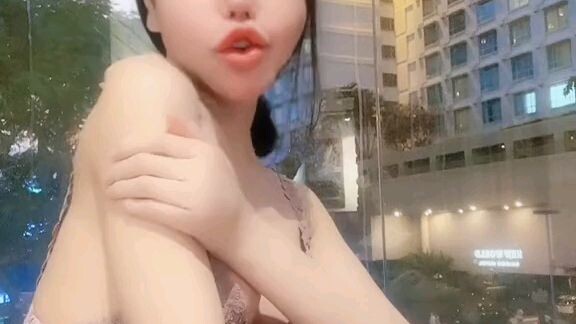 Zô em thích chuối tay chuối ta linda mãi keoo