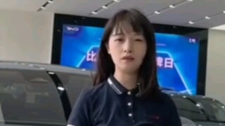 Kun Kun Cramped on the Subway