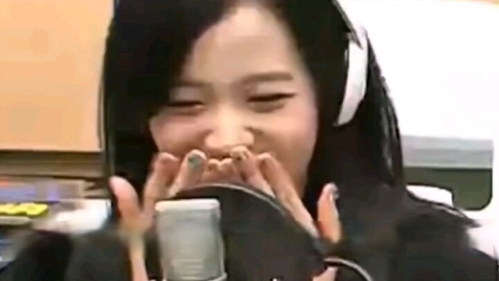 ما هي الملاحظات التي يضعها أعضاء بلاكبينك لبعضهم؟ يا سيدة بارك تشاي يونغ، أنت صريحة حقًا!