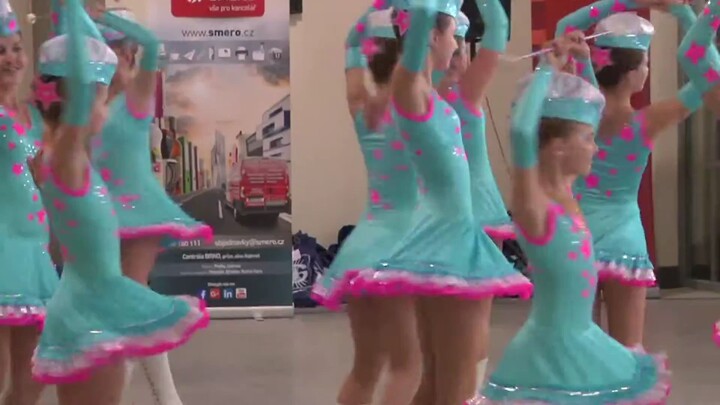 การเต้นรำของสาวชาวเช็ก