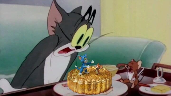 Hilarious Cat vs. Mouse Showdown: The 13th Golden Mooncake Battle Had Me Laughing So Hard My Fake Ar