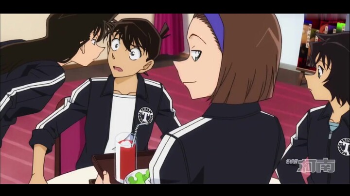 This is the only time I saw Xiaolan blushing the whole time, and Shinichi was almost revealed to be 