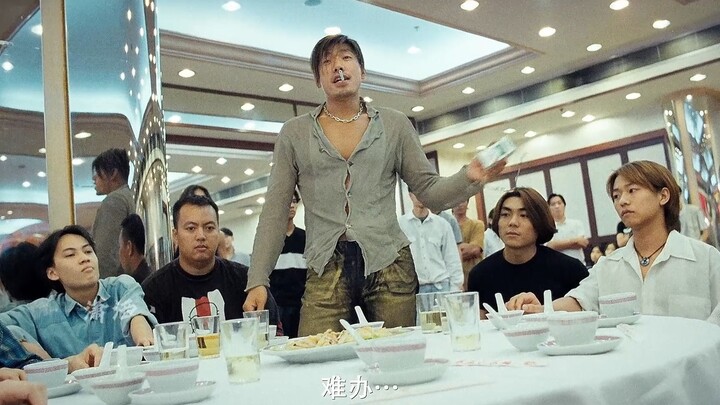 ถ้าไปกินข้าวกับพี่อู๋หยา ต้องใช้โต๊ะหินเท่านั้น ไม่งั้นสามวันก็ได้กินแค่สองอย่างเอง