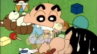 [Crayon Shin-chan clip] Shin-chan xem video và phàn nàn về bản thân khi còn bé