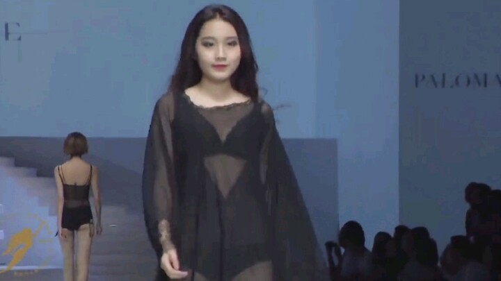 Fashion | Lingerie Fashion Show In Wuhan