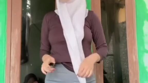 emang ga pernah gagal roknya🥵