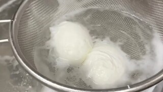 Look, a controllable hot spring egg!