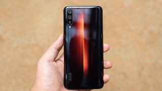 Xiaoze vlog: iQOO mobile phone experience: Two pressure-sensitive buttons on the border make it the 