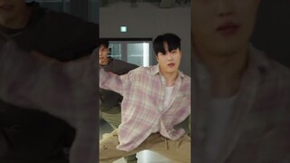 in my baggy jeans👖💚 #koojaemo #choreography