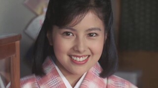 Dia menatapmu - karena aku cantik