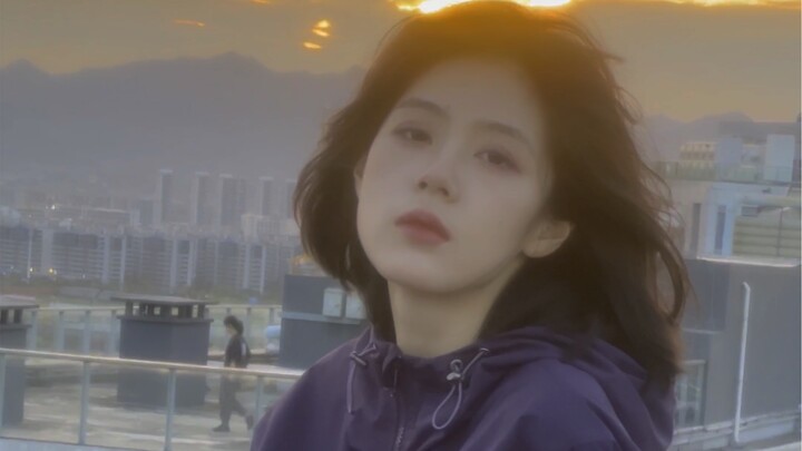 Tôi thì luôn rạng rỡ.