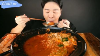 Mì cay xúc xích nấm bạch tuộc phần 6 #mukbang
