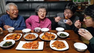 꼬끼오~ 할머니가 해주신 닭볶음탕 먹방, 어묵계란요리, 고춧잎 나물, 김장배추김치, 가족먹방 MUKBANG KOREAN FOOD COOKING ASMR | EATING SHOW