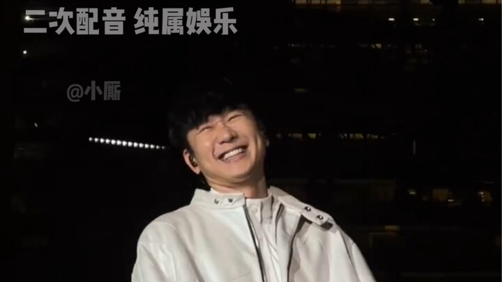 Cứ quên lời là tè te te te, phải chăng mình là chiếc CD di động bị rò điện vậy hahaahaha