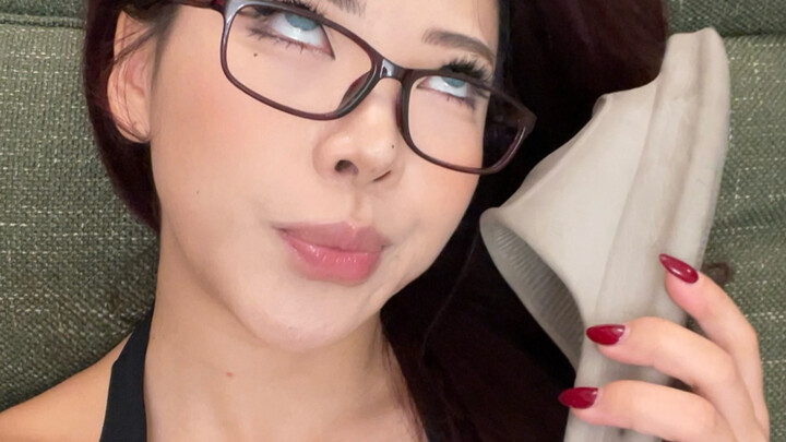 Beli 1 celana dalam seksi...