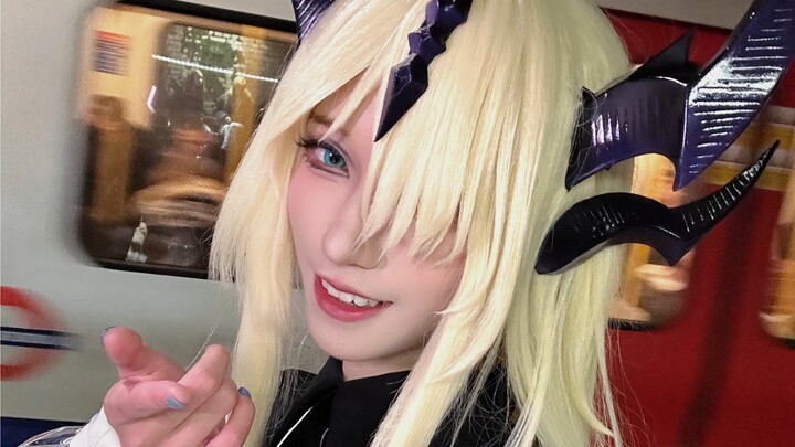 Accepting a kiss from Ebrana~