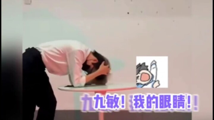 Lisa's male fan danced to Crazy Horse show