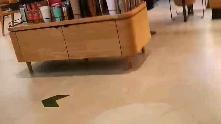 Im at sm molino at Starbucks in Cavite