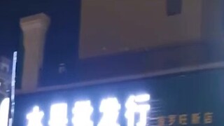 A homeowner in Guangxi played ghost music to confront square dancing, and the old lady expressed fea