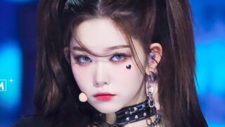 Billlie, a fifth-generation girl group, performs "RING ma Bell" on Inkigayo for their comeback stage