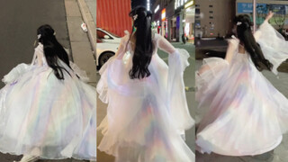 是小兰花啊，这么久了是谁还在苍兰诀里出不来