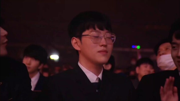 “Là một tuyển thủ chuyên nghiệp, tôi đã chờ chiếc cúp này suốt gần sáu năm” – Clip tổng hợp All-Star