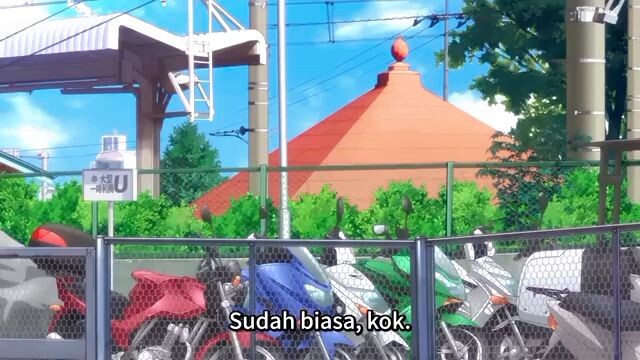Shikimori ternyata pacarnya Izumi. tapi Izumi selalu bersikap cuek terhadap nya.