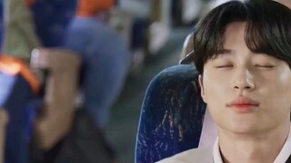 Finally, it's time for a sweet college romance at the age of 20! Let's talk about it! Lin Yu was una