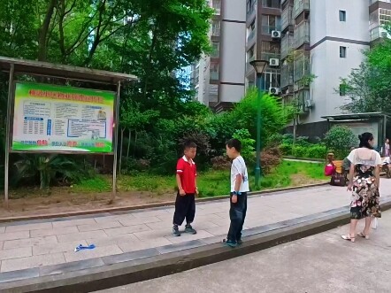 When kids are fighting, I just watch!