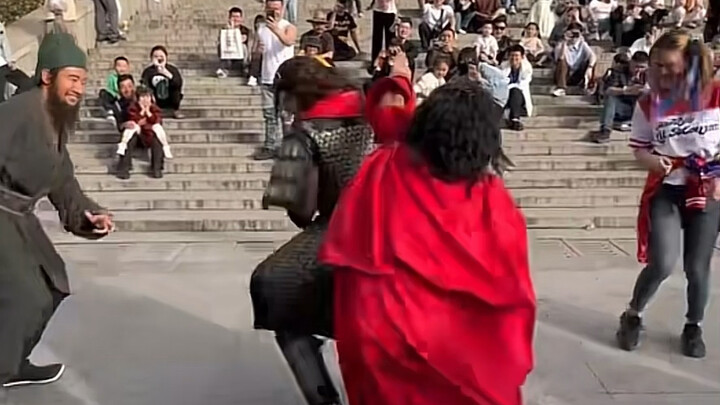 Encountering Bu Jingyun at the Clock Tower