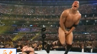 Rekaman asli Dwayne "The Rock" Johnson saat tampil di WWE, berteriak kesakitan setelah ditendang tep