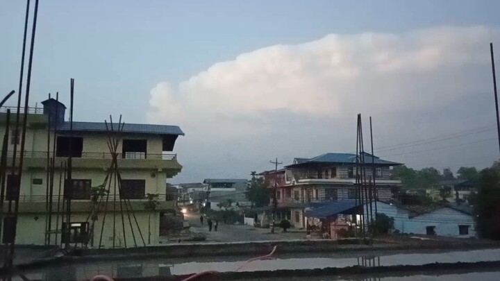 Try to capture a beautiful moment 🥲