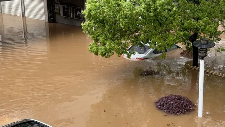 After a night of torrential rain, my Xiaomi SU7 — the car that’s been with me for over a year — is c