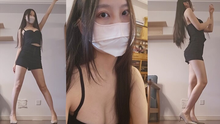 Wearing mom's high heels secretly 👠 dancing Thumbs up at home～