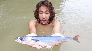 สอนจับปลาซาบะยักษ์ในแม่น้ำ ย่างเกลือโคตรอร่อย