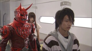 Kamen Rider Den-O Episode 4 : Pergilah Kau Oni / Aku Serius