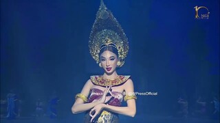 Hoa Hậu Thùy Tiên làm Vedette kết show Indonesia Miss Grand International 2022 Balinese Costume