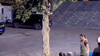 I think most men aren't as fortunate as this guy after getting married. The best kind of love is one