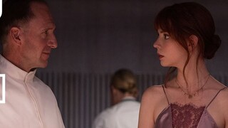 Voldemort becomes a paranoid and terrifying chef? Trailer for the dark thriller "Menu"