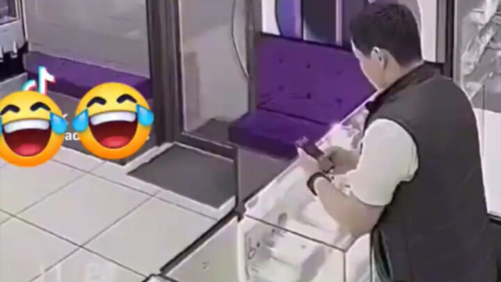 WAG KAIBIGAN MASISIRA BUHAY MO. 🤣🤣