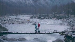 Akaash Vani Hindi Full Movie