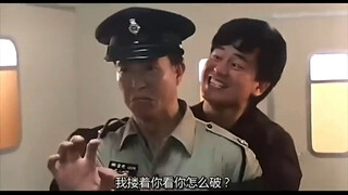 Kamu begitu sombong, beraninya kamu memukul kepala biara Balai Disiplin Kuil Shaolin.