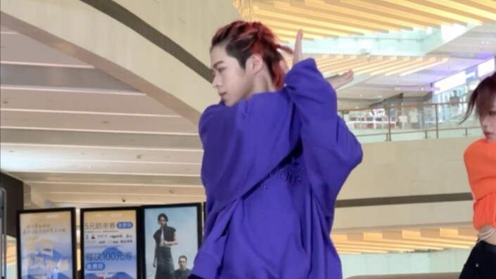 Tarzan lao tới! (Phiên bản bay cong) Hình dáng môi thật ngầu [Dự án nổi tiếng cả ngày] Tư thế TARZZA